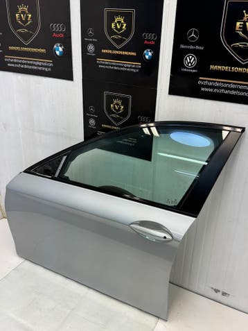 Portier 4-deurs links voor BMW 5-serie bj.2015 grijs A83, Auto-onderdelen, Gebruikt, Voor, BMW, Deur