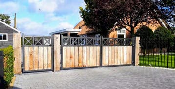 Maatwerk sierhekwerk, hekwerk, toegangspoort, sierpoort etc,, Tuin en Terras, Nieuw, IJzer, Sierhekwerk, Met poort