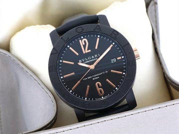 Bvlgari - BVLGARI BVLGARI Carbon Gold Via dei Condotti 10, Nieuw