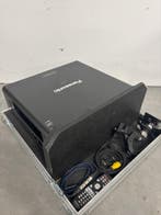 Panasonic PT-DZ6710 – 3 stuks in flightcase’s, Ophalen, Gebruikt, Panasonic, DLP