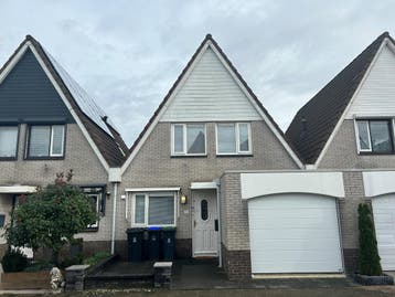 Huis te huur aan Chopinstraat in Hellevoetsluis, (Studenten)kamer, Zuid-Holland