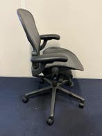 Herman Miller Aeron Remastered Maat A, Full Option, Verzenden, Zwart, Zo goed als nieuw, Bureaustoel