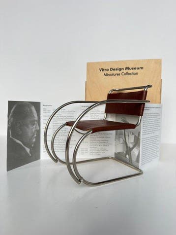 Vitra Design Museum - Ludwig Mies van der Rohe - Stoel - MR