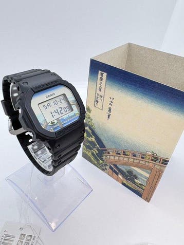 Casio - G-SHOCK × Hokusai “Under Mannen Bridge” – Made in, Nieuw