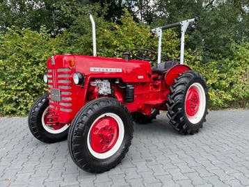 Mc Cormick IHC - D324 Vineyard 1/150 - 1961