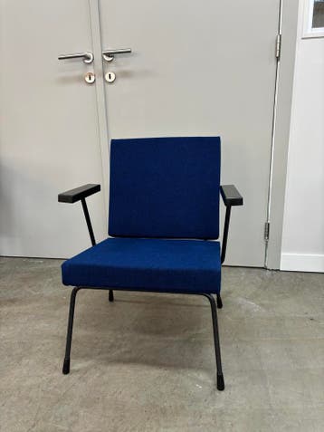 Gispen 1401 | Kvadrat | Nieuwe stoffering + Vulling, Huis en Inrichting, Fauteuils, Minder dan 50 cm, Minder dan 75 cm, Ophalen of Verzenden