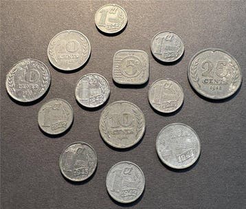 Nederland. Lot 13 zinken munten (1941-1943) (Zonder