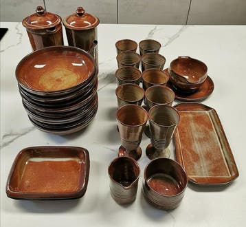 Vallauris - Tafelservies (28) - Keramiek - Groot volledig