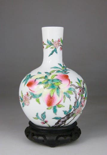 Vaas Tianqiuping - Famille Rose - Yongzheng-merk - Houten