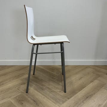 Eromes/ Marko schoolstoel zithoogte 61 cm (maat 6), wit -, Ophalen of Verzenden, Gebruikt, Hout, Eén