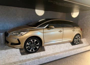 Norev 1:18 - Modelauto - DS 5, Nieuw