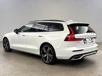 Volvo V60 2.0 T6 Recharge AWD R-Design | Pano | Memory |, Automaat, Euro 6, Wit, 360° camera