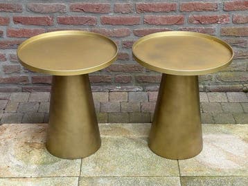Conisch design - Bijzettafel (2) - Metaal - Contemporain, Antiek en Kunst
