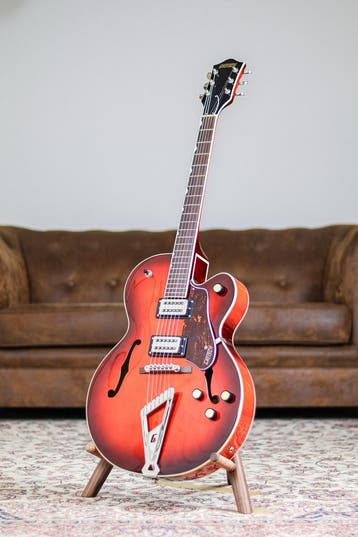 Gretsch G2420 Streamliner | Fireburst, Muziek en Instrumenten, Snaarinstrumenten | Gitaren | Elektrisch, Nieuw
