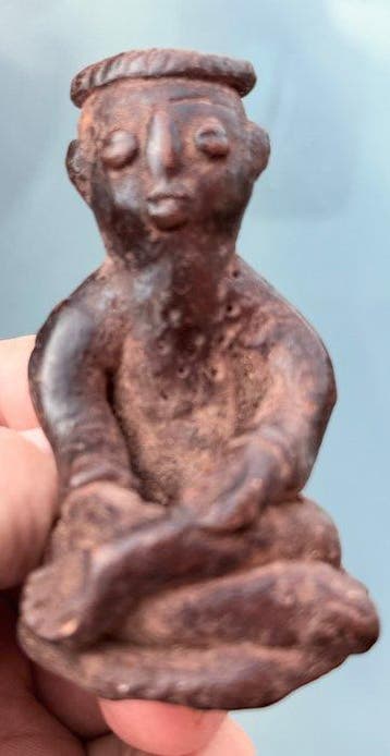 Opmerkelijke talismanfiguur uit Sumba - Sumba - Indonesië