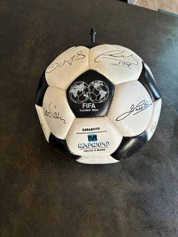 Wereldkampioenschap Voetbal - 1990 - Voetbal, Nieuw