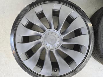 Tesla Model 3 Performance 20 inch Überturbine zomerbanden, Banden en Velgen, Nieuw, Ophalen of Verzenden, 235 mm
