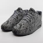 Paar sneakers, maat 44, Nike, Air Max 700098-007