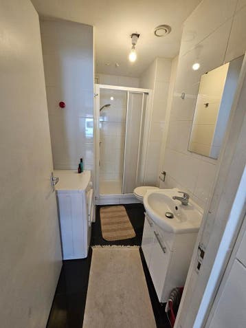 Te huur: Kamer Linnaeusstraat in Utrecht, Huizen en Kamers, Kamers te huur, Utrecht