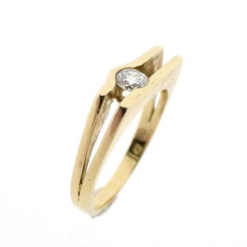 Gouden ring met diamant 0,22 ct., Gebruikt, Ophalen of Verzenden, 17 tot 18, Dame of Heer