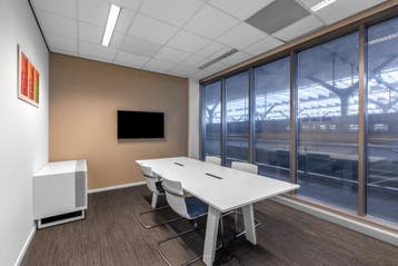 Kantoorruimte in Central NS International - Regus Express, Verzenden