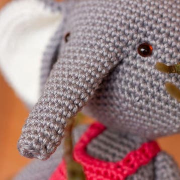 Haakpatroon Amigurumi Olifantjes - met tuinbroekje van kat, Ophalen of Verzenden, Nieuw