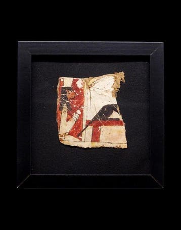 Oud-Egyptisch - Fragment van kartonnage in linnen gestuukt, Verzamelen