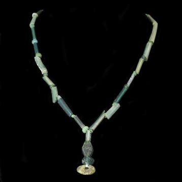 Oud-Romeins Groen Glas Kralenketting (Zonder minimumprijs), Antiek en Kunst
