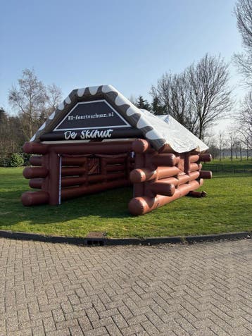 Opblaasbare Skihut of Kroeg Huren | Compleet pakket mogelijk, Ophalen of Verzenden, Zo goed als nieuw, Overige