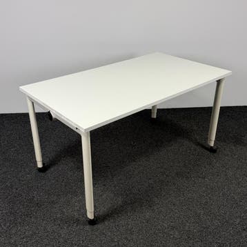 Ahrend Tafel - Wit | 140 x 80 cm, Huis en Inrichting, Tafels | Eettafels, Ophalen of Verzenden, Gebruikt