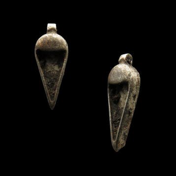 Oud-Egyptisch Zilver Traanvormige amulet (1x) - 1.7 cm, Sieraden, Tassen en Uiterlijk, Antieke sieraden