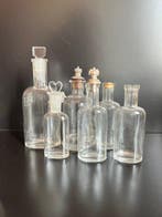 Fles (21) - Glas - Parfumflacons, Antiek en Kunst