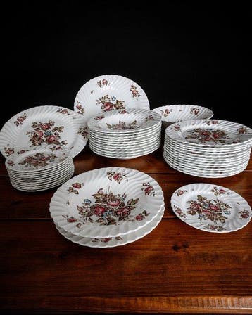 Johnson Bros - Tafelservies (40) - Devon Sprays - Aardewerk