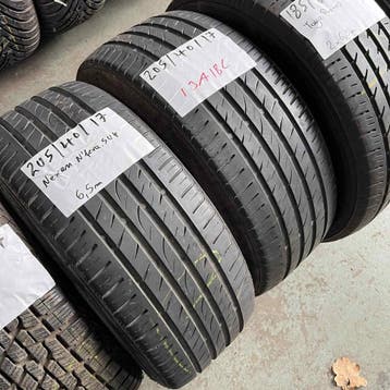 2 x Nexen 205-40-17 Zomerbanden 6,5mm, Gebruikt, 17 inch, Band(en), Personenwagen