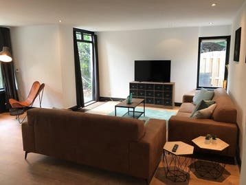 Te huur: Huis Van den Berghlaan in Hoofddorp, Hoofddorp, Noord-Holland