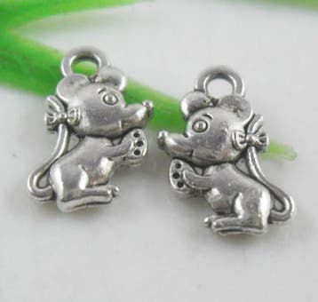 10 stuks tibetaans Zilveren muisje 9x4mm (Dieren bedeltjes), Ophalen of Verzenden, Nieuw, Bedel