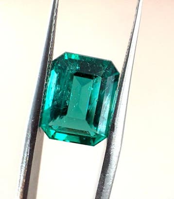 1 pcs Groen Smaragd - 3.32 ct - Guild Gem Laboratory, Nieuw