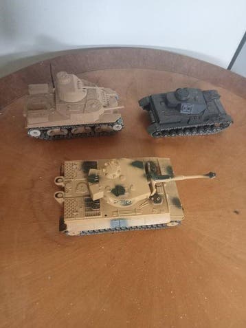 Solido 1:50 - Model militair voertuig (3) - solido - teken, Nieuw