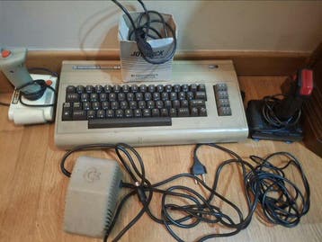 Commodore 64 + Spectrum software - Computer, Nieuw