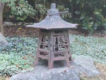 IJzer (gegoten) - Japan - Shwa periode (1926-1989)