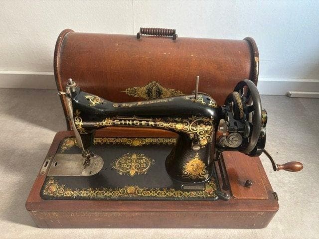 Singer 15K (1908) Naaimachine - Gietijzer, Antiek en Kunst, Kunst | Designobjecten