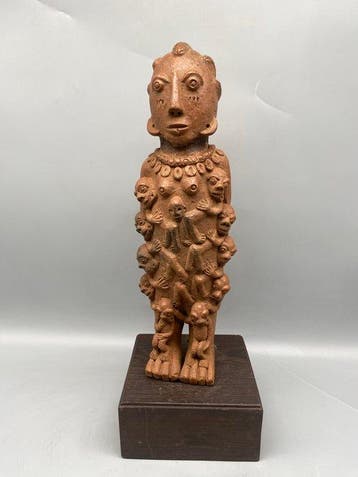 Leoevuer gesculpteerd - Senegal (Zonder minimumprijs)