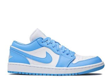 Nike Air Jordan 1 Low UNC (Womens) (Sneakers, Schoenen), Kleding | Heren, Overige kleuren, Verzenden, Nieuw, Sneakers of Gympen