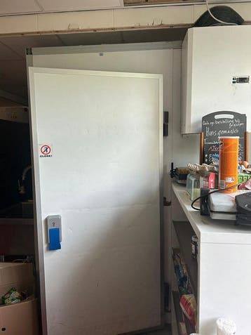 Koelcel - B212 x D412 x H246 cm -zonder motor, Gebruikt
