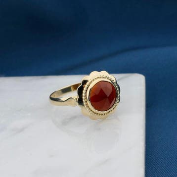 Vintage gouden ring met carneool, Gebruikt, 19 tot 20, Ophalen of Verzenden, Met edelsteen