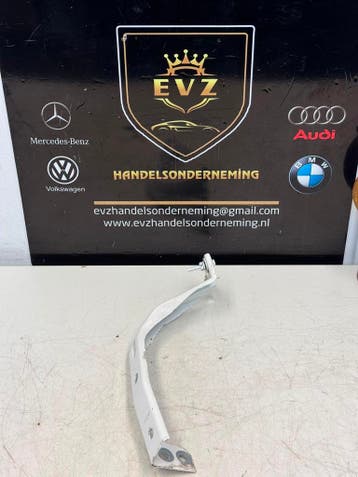 VW UP bj.2012 koplampframe rechts wit art.1S0821142, Gebruikt, Voor, Volkswagen