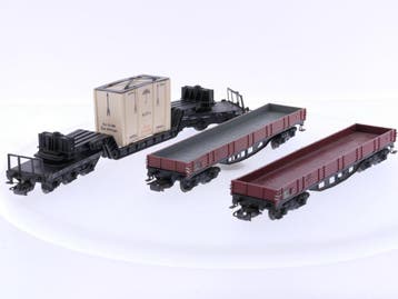 Schaal H0 Märklin 4517 en 4618 set van 3 goederenwagens v.., Wisselstroom, Gebruikt, Overige typen, Ophalen of Verzenden