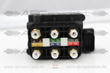 Mercedes CLS-Klasse C218 X218 Airmatic Ventiel A2123200158 A, Ophalen of Verzenden, Gereviseerd, Mercedes-Benz