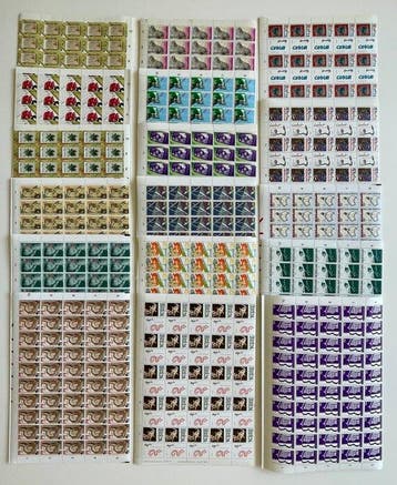 Nederland 1988 - 17 Postzegelvellen van 100 zegels,, Gestempeld