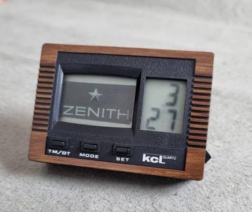 Tafelklok - Zenith - Vintage Plastic - 1970-1980